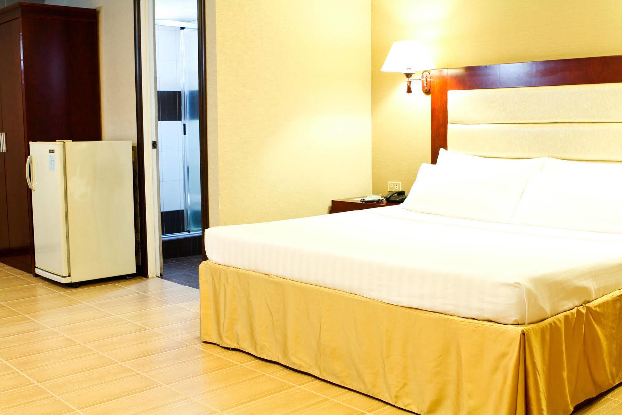 Star Plaza Hotel Dagupan City Exterior foto